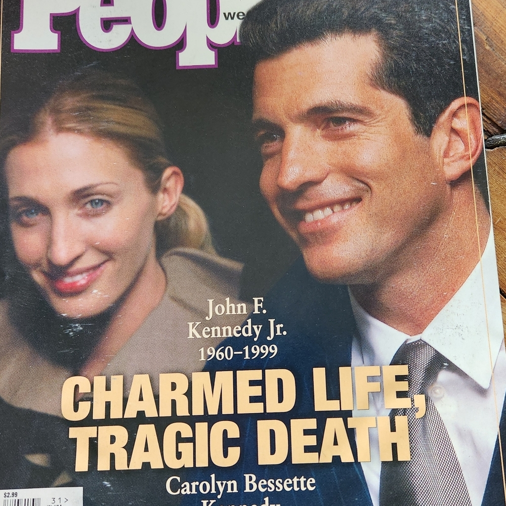 JFK JR. PEOPLE MAGAZINE AUGUST 2, 1999! CHARMED LIFE, TRAGIC DEATH! 1960-1999!